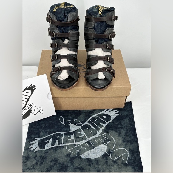 Freebird Quinn Bootie in Black Multi NEW - Picture 2 of 5